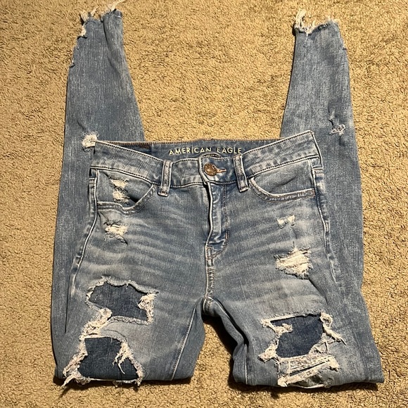 American Eagle distressed jeans - Picture 1 of 4
